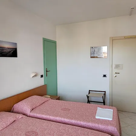 Puccinelli 3* Lido di Camaiore