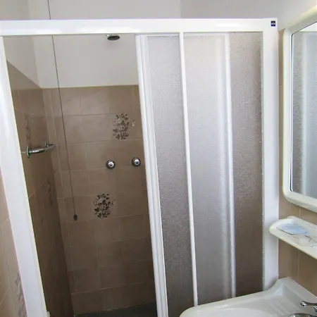 Puccinelli 3* Lido di Camaiore